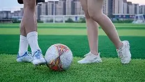 巴塞罗那寻求与托雷延长一年合同，并计划对外租借球员