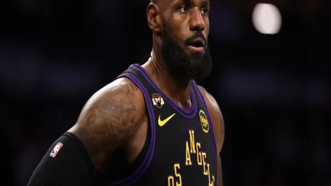 NBL三连胜背后揭秘：跳蚁与破坏者激战，胜利之路深度剖析！